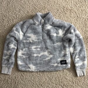 Calvin Klein Junior’s Gray and White Camouflage Pullover